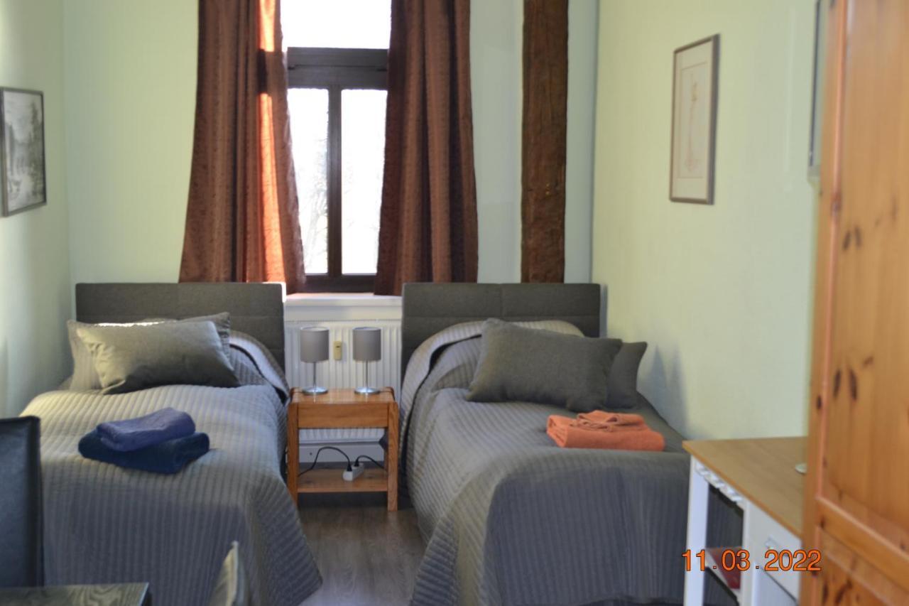 Landgasthaus Queen Victoria Stadtilm エクステリア 写真
